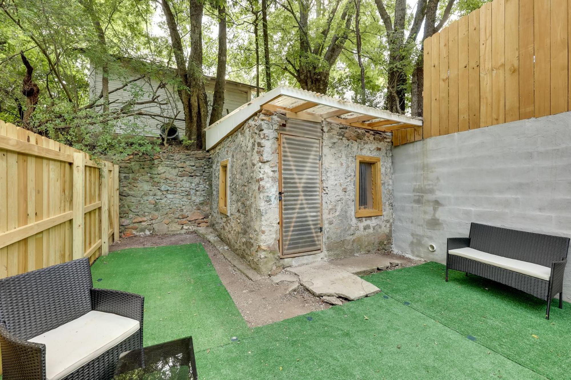Hot Springs Home With Yard, Walk To Bathhouse Row! Exterior photo